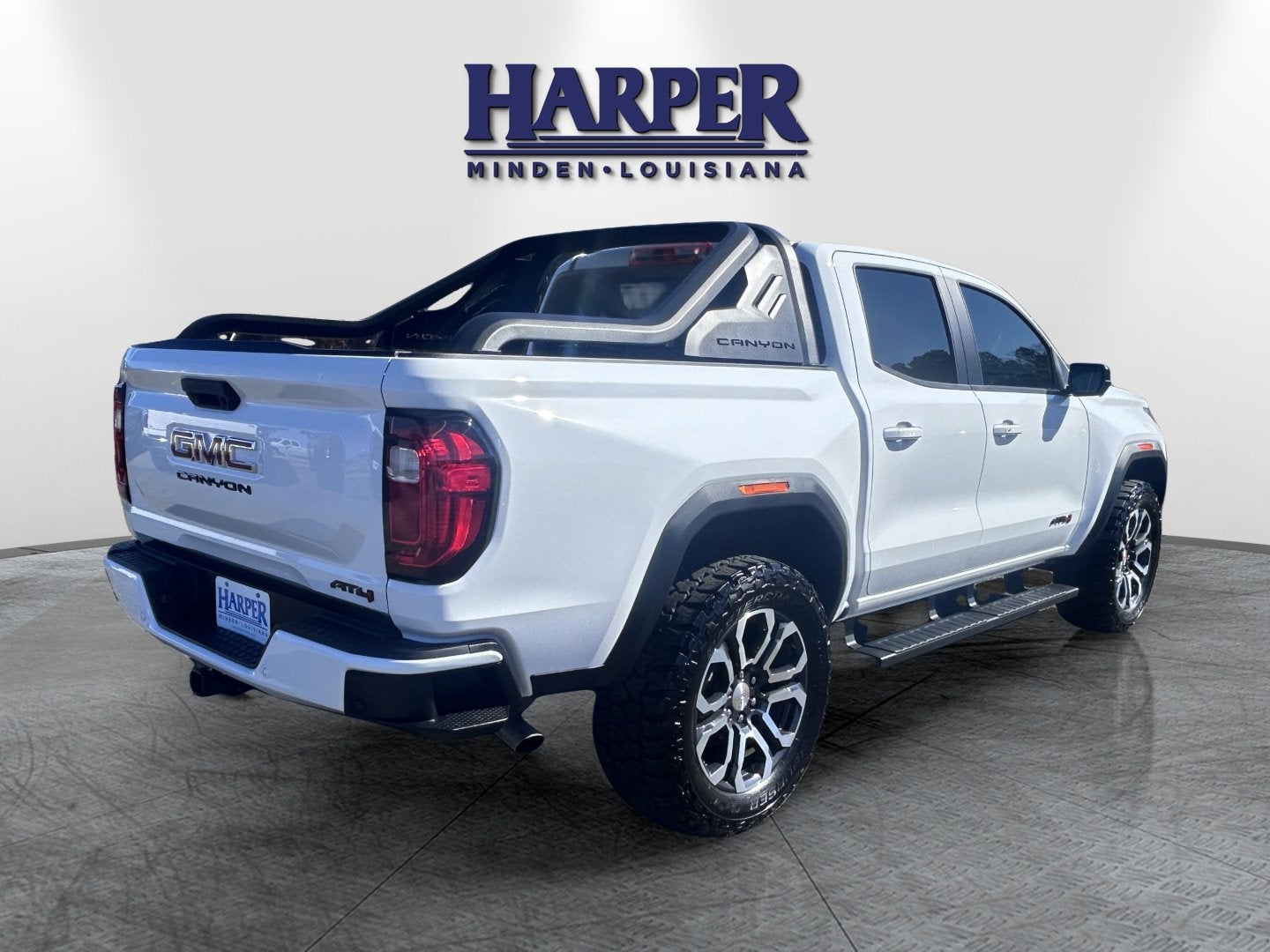 2023 GMC Canyon 4WD AT4