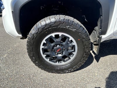 2024 Toyota Tacoma 4WD SR5